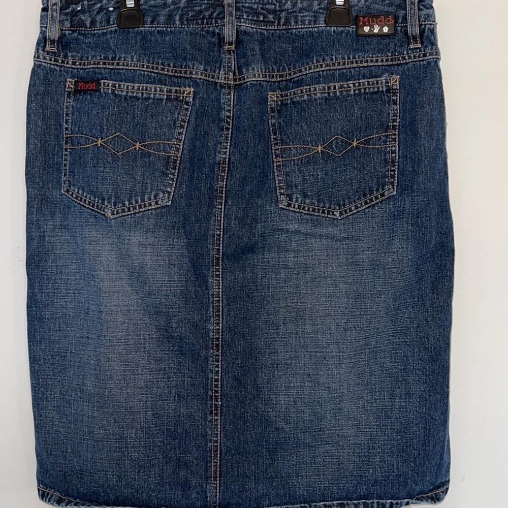 Mudd Blue Denim  Y2K Mini Skirt With 5 Pockets and Slit up the Front Size 11 - Picture 4 of 10